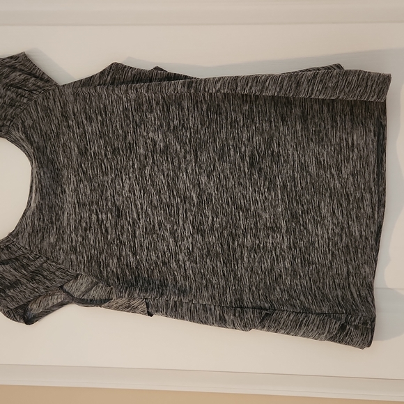 Sleeveless top - Picture 4 of 5